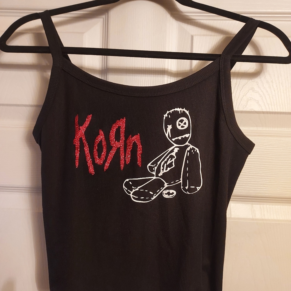 Korn crop top hand cropped tank issues doll glitter voodoo doll numetal - Picture 1 of 4